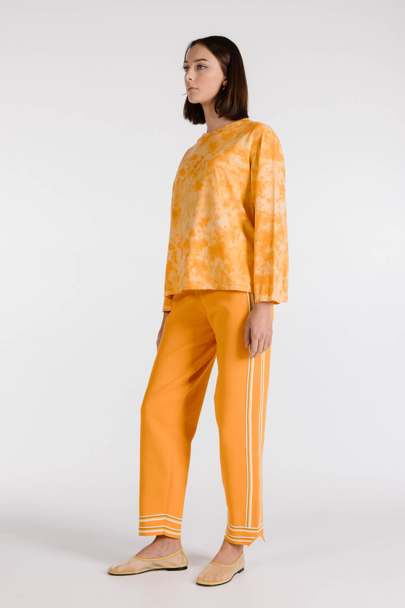 LE FLEUR ORGANIC COTTON TIE DYE LONG SLEEVE SHIRT - TURMERIC