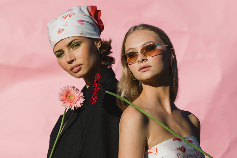THE ISLAND COTTON SILK BANDANA - WHITE.
